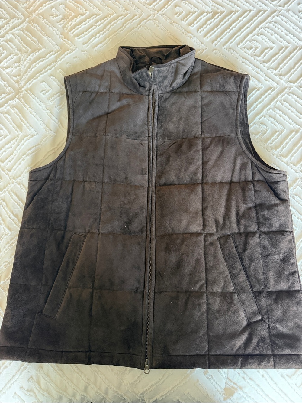 Eddie Bauer Quilted Vest in Dark Brown